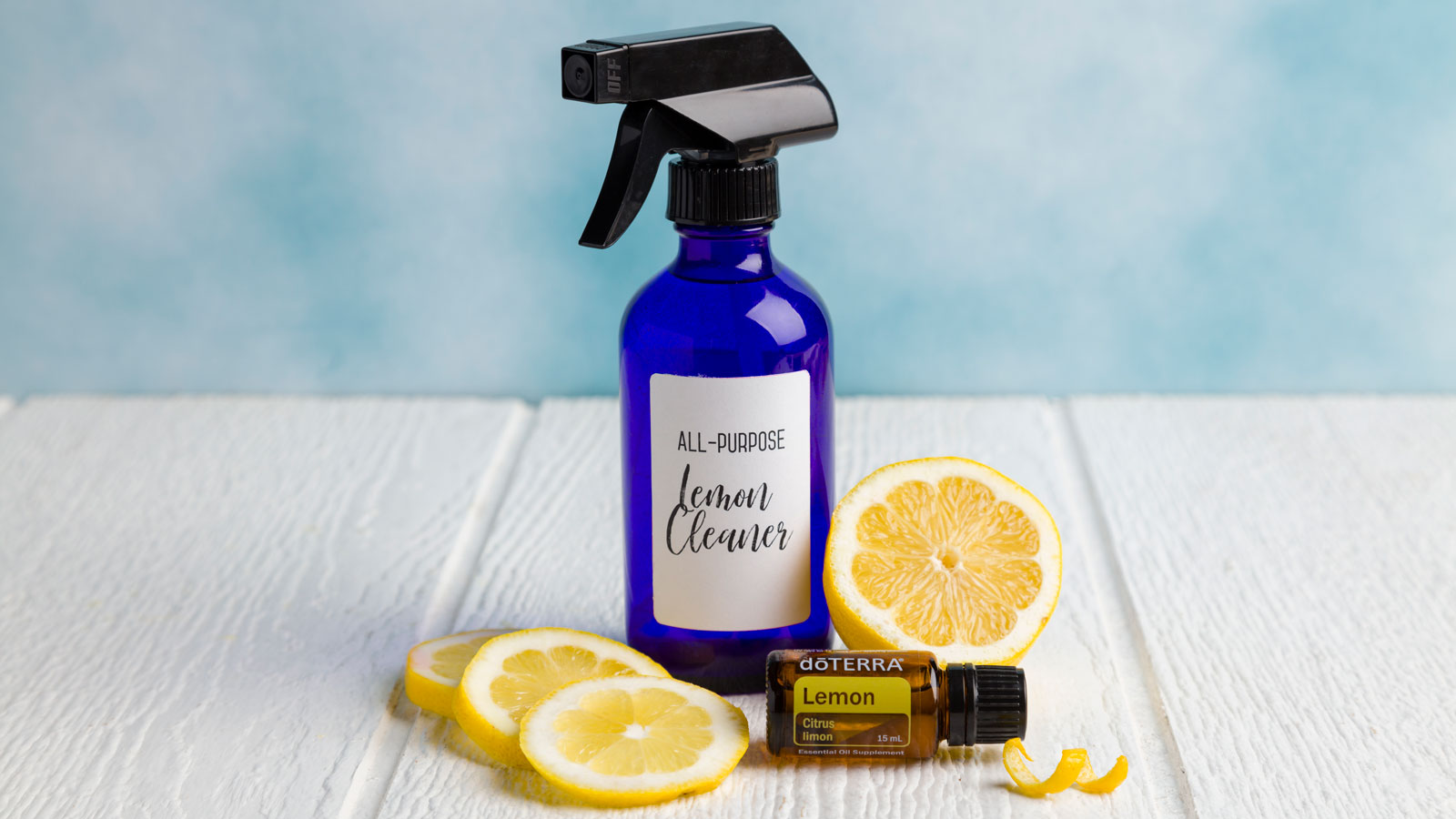 Diy All Purpose Lemon Cleaner Dōterra Essential Oils Aside From Its Many Benefits For The Body Lemon Oil Is Also A Very Ful Cleansing Agent With This Mixture You Can Shine Stainless Steel Remove Grime
